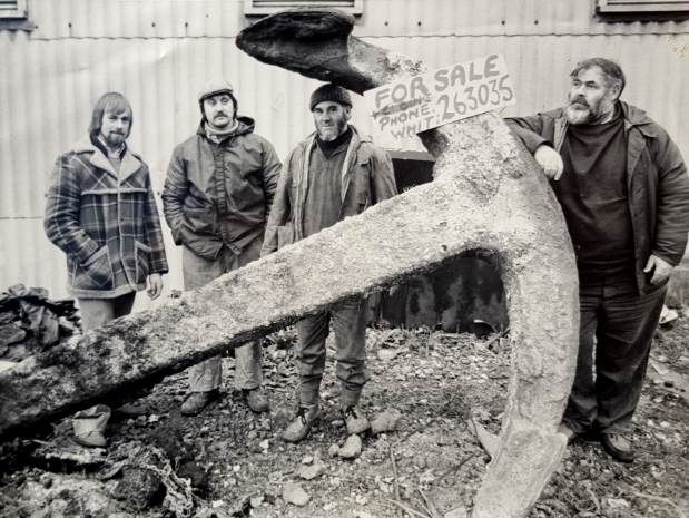 Old anchor 1977 Old anchor 1977