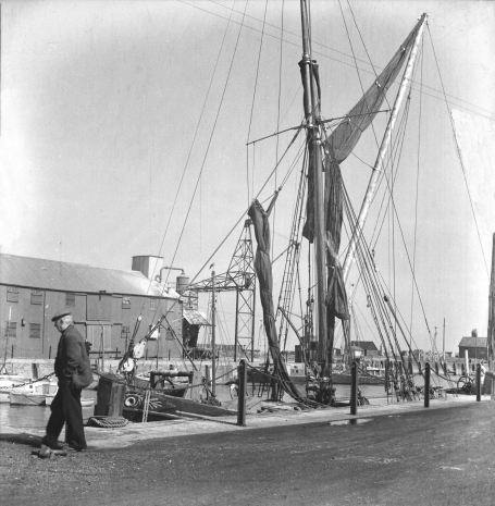 Whitstable Harbour 1957 (e)