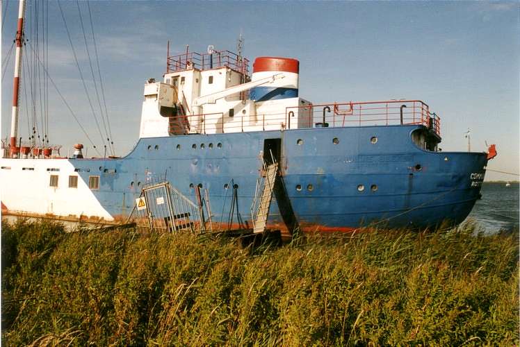 MV Communicator Portside Aft 2002