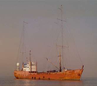 MV Communicator starboard side MV Communicator starboard side