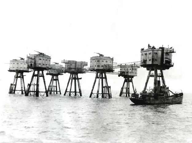 Supply vessel leaving Nore 2