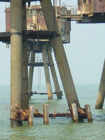 Red Sands G2 landing stage