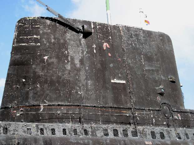 HMS Alliance conning tower close up 1