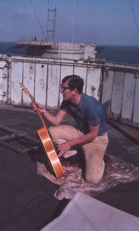 Johnny Flux Guitarist strikes a cord Johnny Flux Guitarist strikes a cord