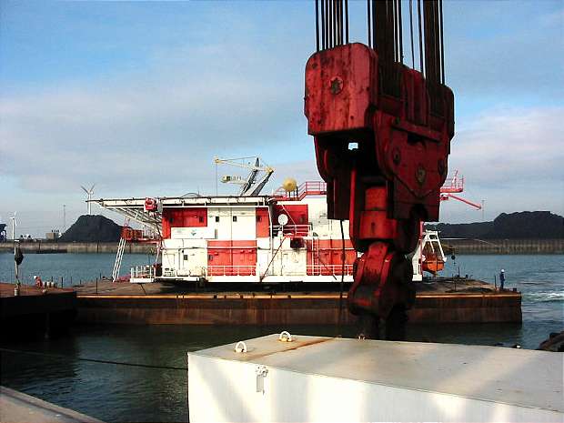 Top house & crane jib close up