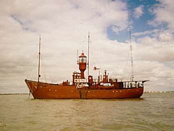 LV18 starboard side full view