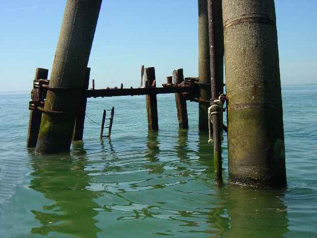 Red Sands Army Forts G1 Gun Tower Legs Red Sands Army Forts G1 Gun Tower Legs