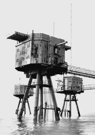 Red Sands Forts Bofors Tower