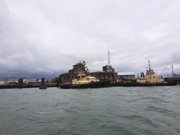 Tugs Svitzer Monarch, Svitzer Victory & Svitzer Intrepid