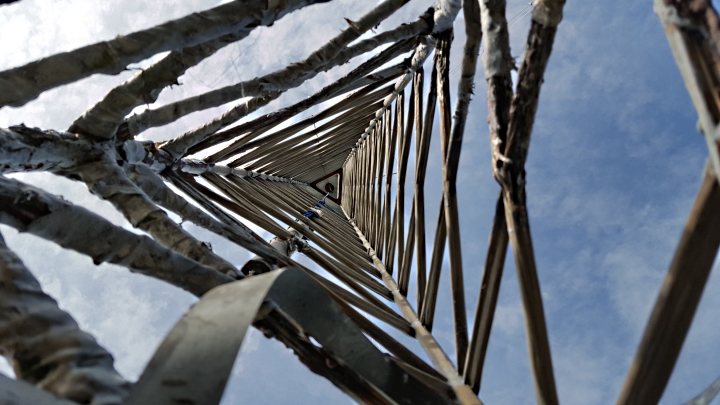 Red Sands Radio antenna through base