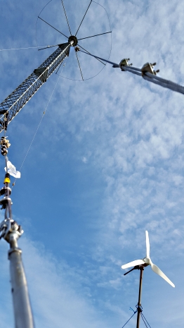 Red Sands Radio antenna & wind turbine