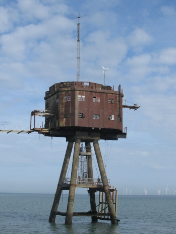 Southern gun tower 1