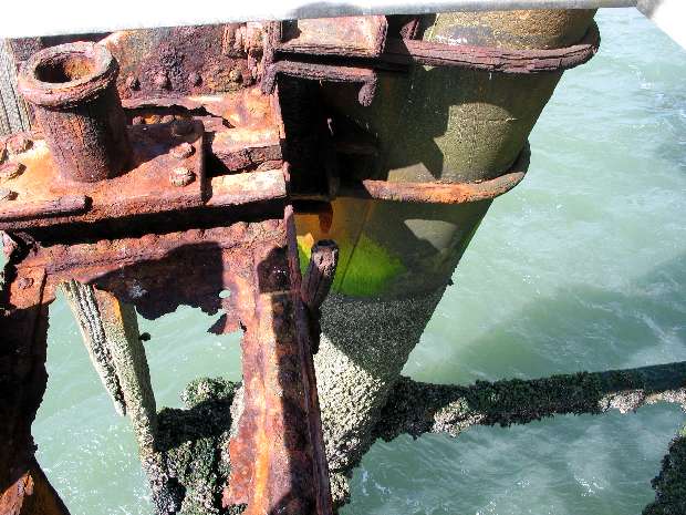 West bollard West bollard