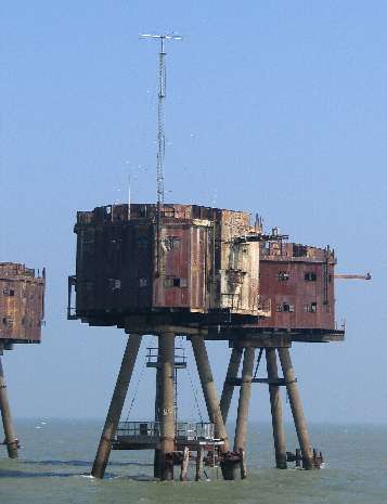 Close up views of Southern Gun Tower