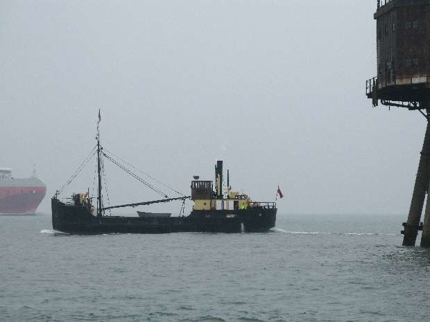 ViC 96 steams by ViC 96 steams by