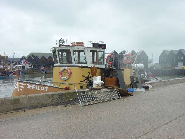X-Pilot gear alongside X-Pilot gear alongside