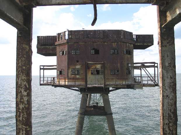 Control tower from G 1 walkway Control tower from G 1 walkway