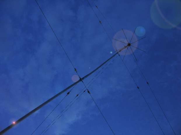 Antenna as night falls Antenna as night falls