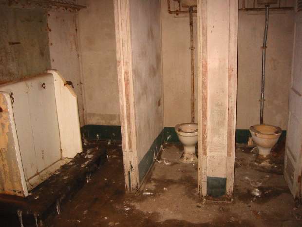 Washroom & heads Washroom & heads