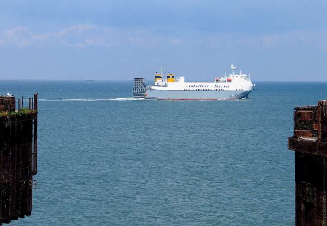 Cobelfret ferry the Clementine Cobelfret ferry the Clementine