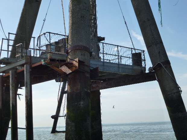 Fendering & Platform on G1 Fendering & Platform on G1