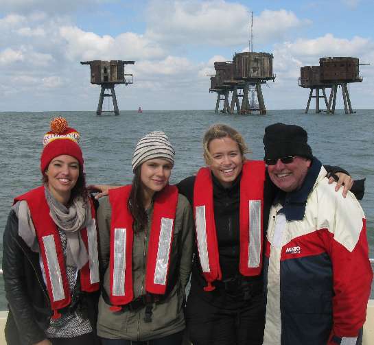 Tamy, Claudie, Emilie & Bob