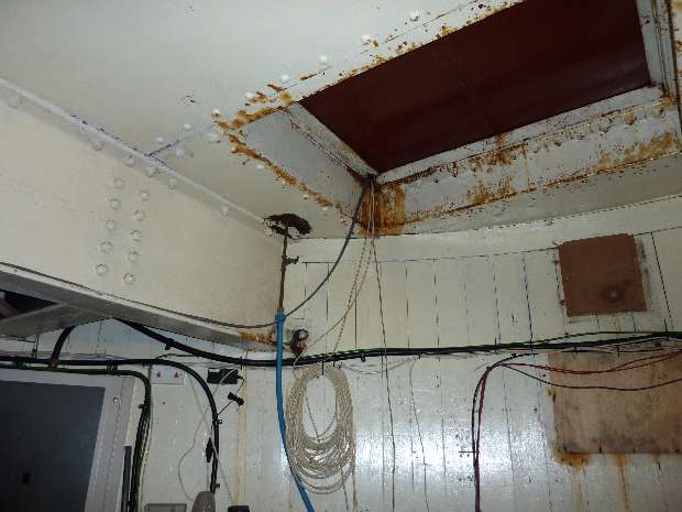 Power distribution and telephone exchange cable runs