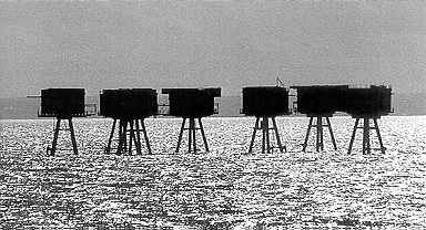 Red Sands silhouette in 1999