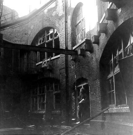 Inside Horse Sands Fort Inside Horse Sands Fort
